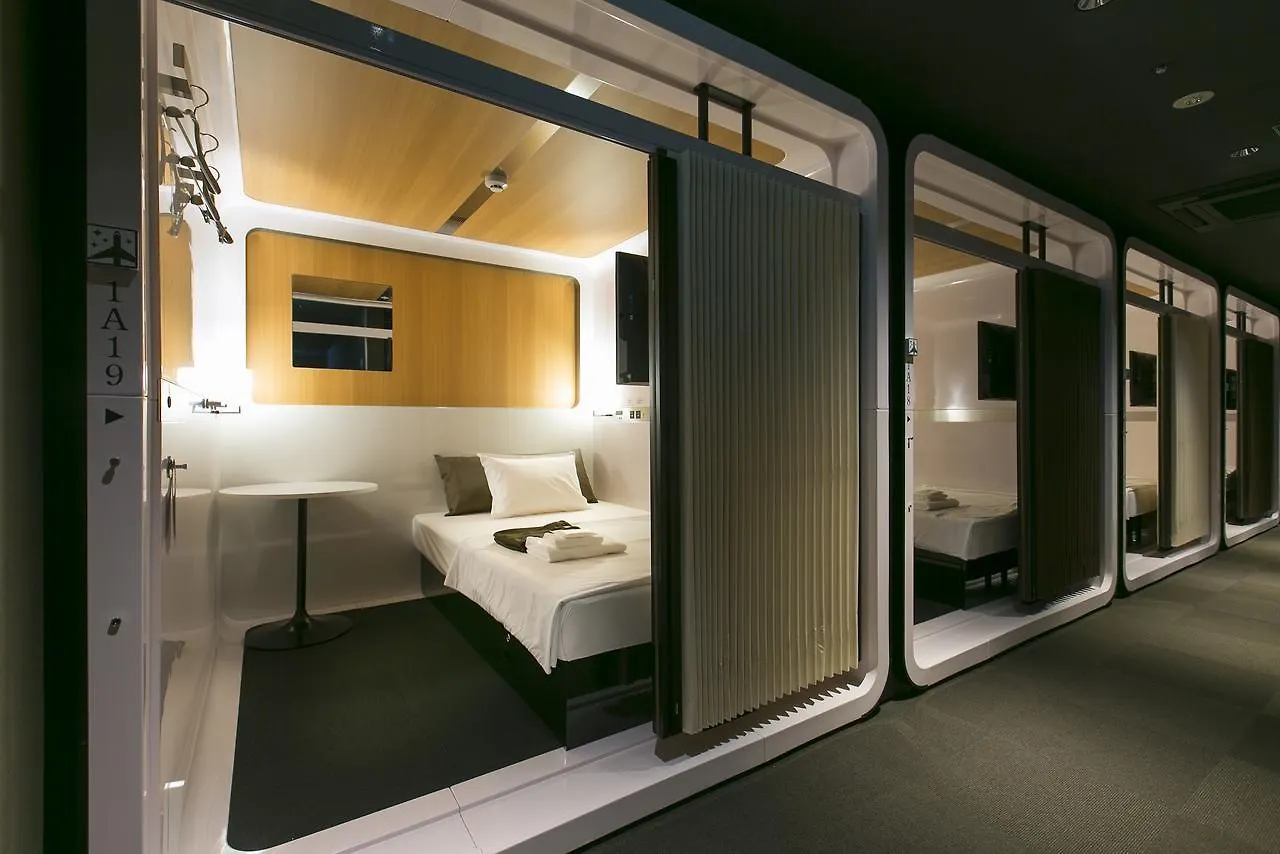 Kapselhotell First Cabin Hanshin Nishiumeda Osaka